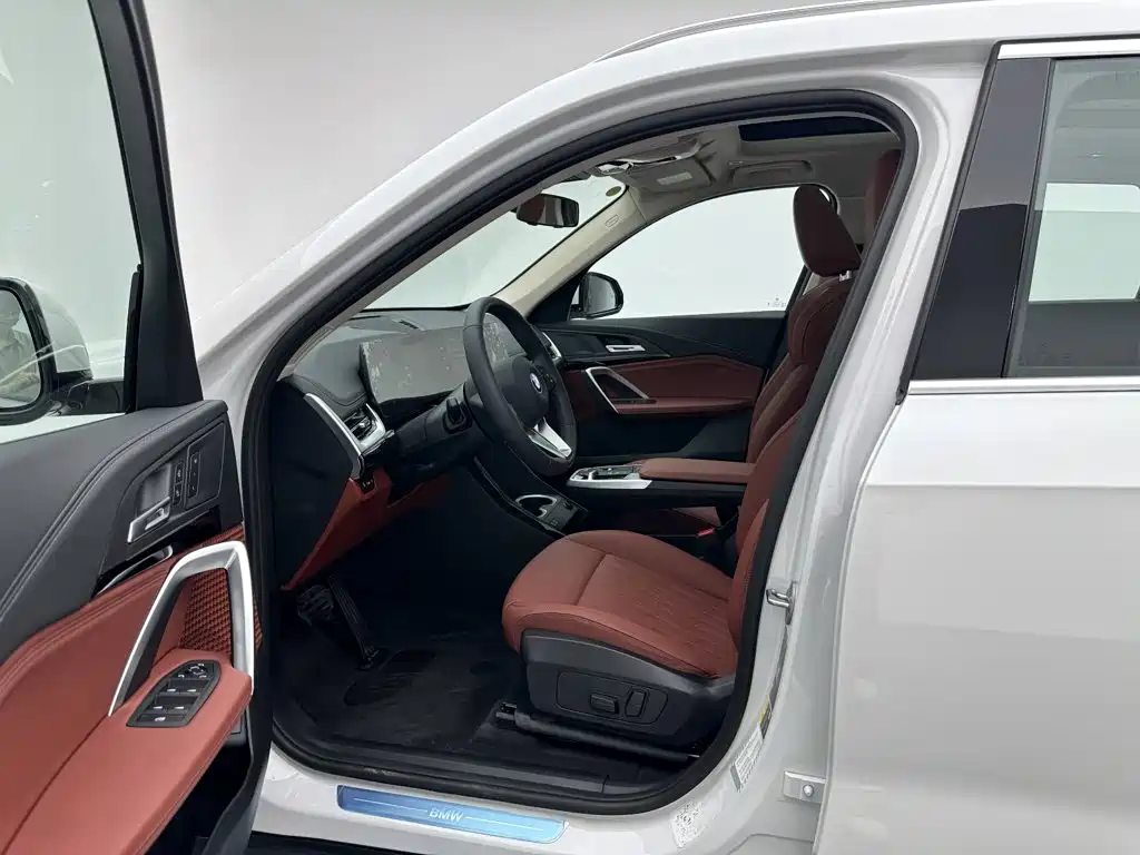 BMW iX1 2026 2026 eDrive25L X Design Package