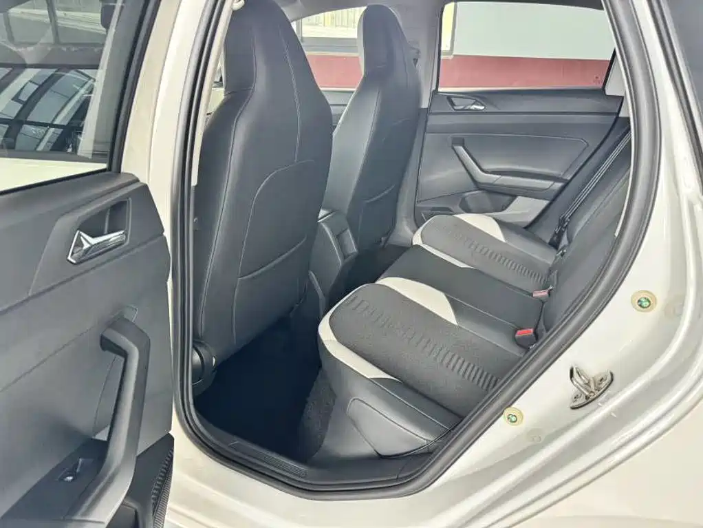 Volkswagen Polo 2022 2021 Plus 1.5L Automatic Colorful Tech Edition