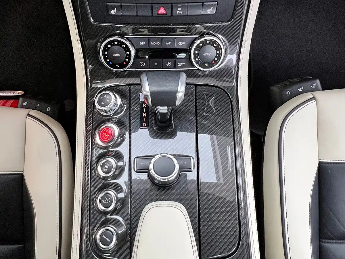 Mercedes-Benz SLS AMG 2011 SLS AMG фото 14