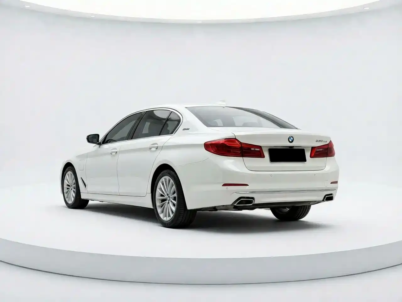 BMW 5 Series New Energy 2019 530Le Luxury Package фото 3
