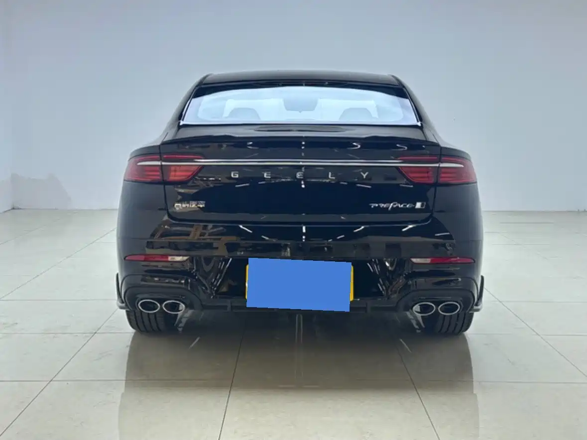 Фото 6 - Geely Preface