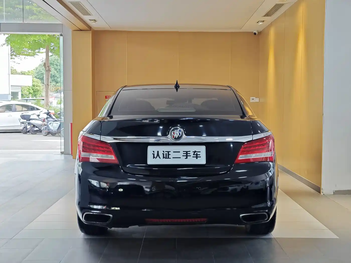 Фото 28 - Buick LaCrosse