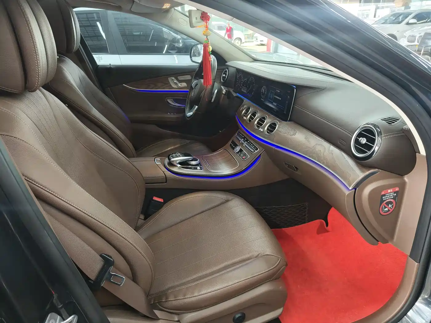 Mercedes-Benz E-Class 2017 E 300 L Luxury фото 10