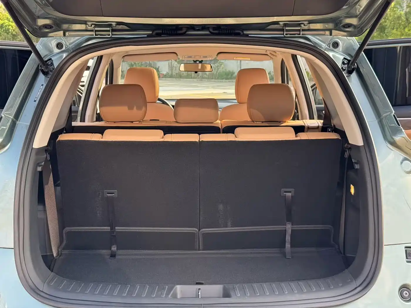 Landian E5 2024 2023 1.5L DE-i 100KM Enjoyment 7-seater