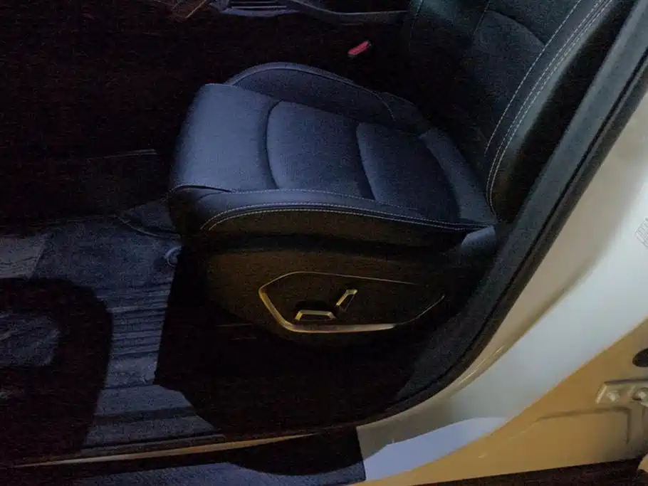 GEELY AUTOMOBILE BOYUE