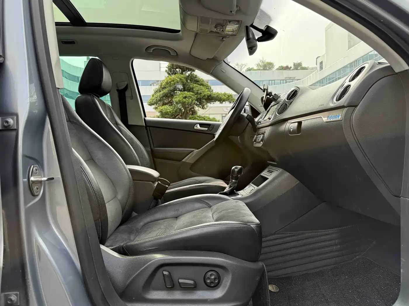 Volkswagen Tiguan 2012 2.0TSI Automatic 4WD Flagship Edition фото 6