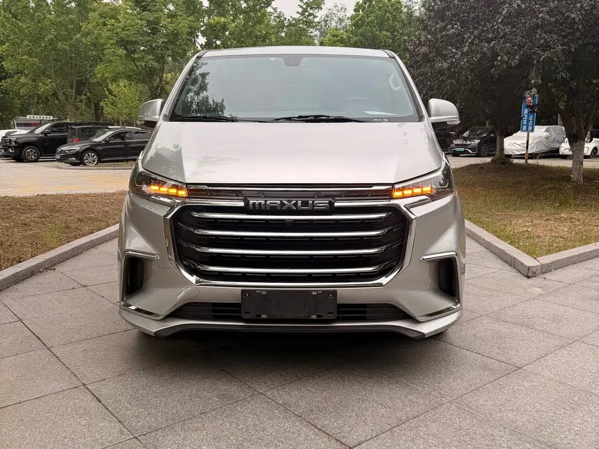 SAIC Maxus Maxus G20 2023 Facelift ES 2.0T Gasoline Automatic Value Edition