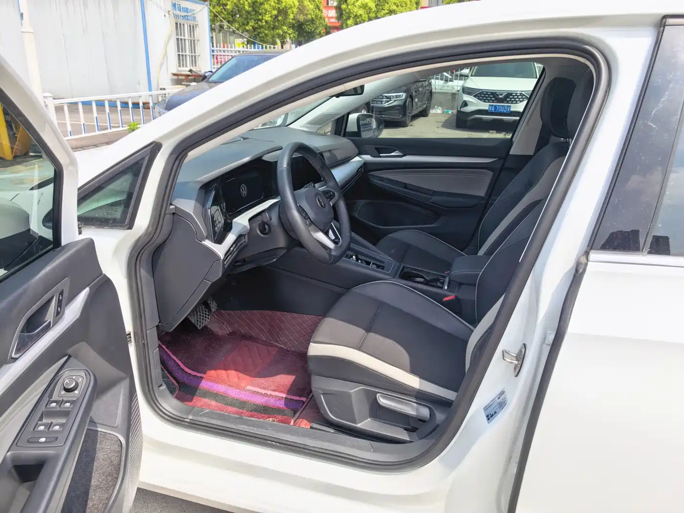 Volkswagen Golf 2024 280TSI DSG Pro Expert Edition фото 10