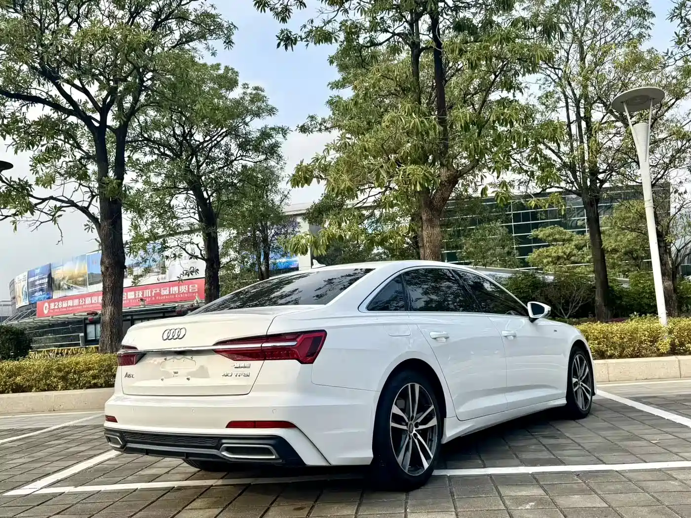 Audi A6L 2020 40 TFSI Luxury Dynamic фото 9