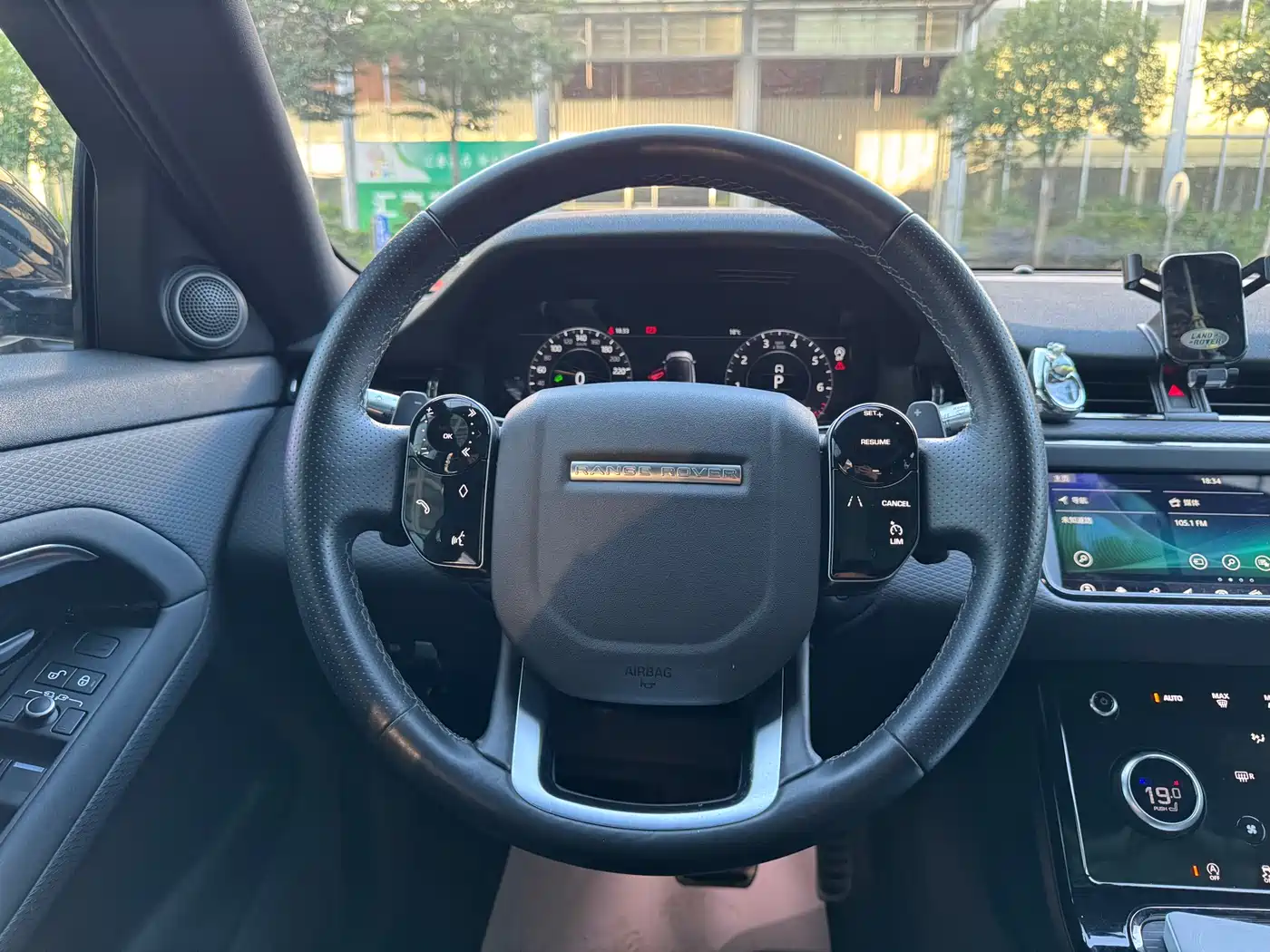 Фото 9 - Land Rover Range Rover Evoque
