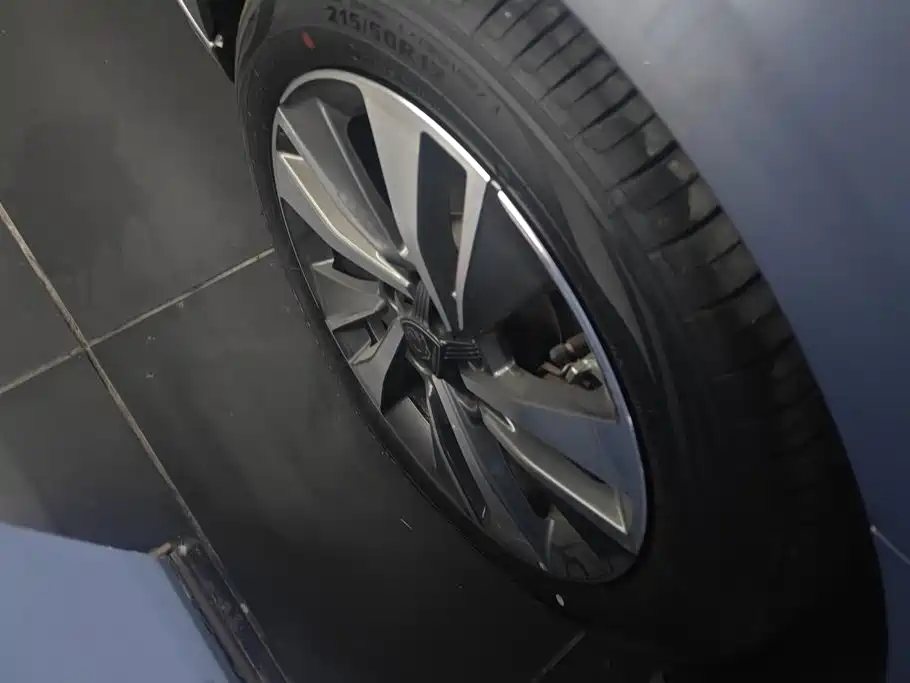 Peugeot 408 2026 2022 1.6T Light Chaser Edition
