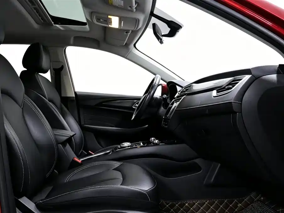 Фото 7 - Roewe Ei5