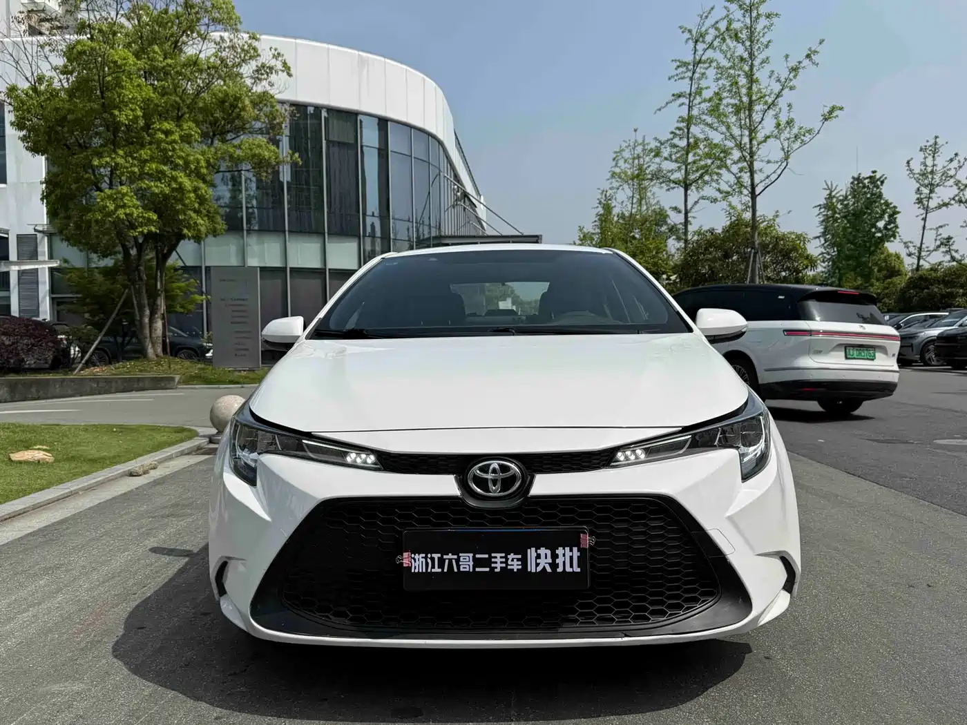 Toyota Levin 2022 TNGA 1.5L CVT Progressive Edition фото 2