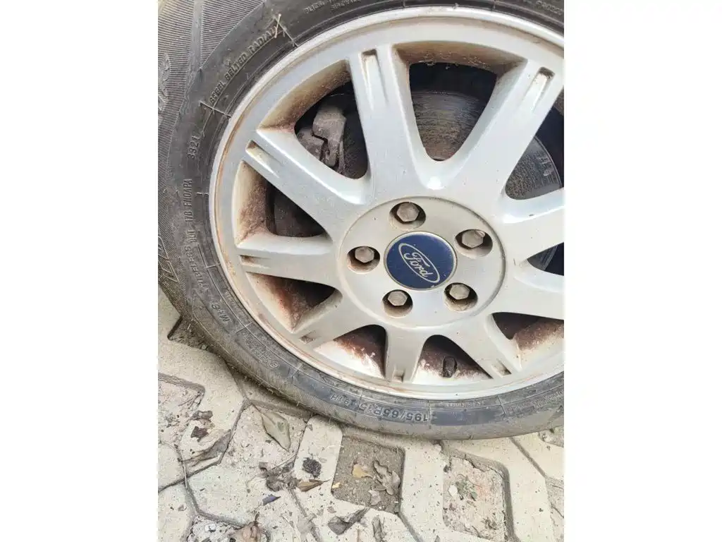 Фото 7 - Ford Focus