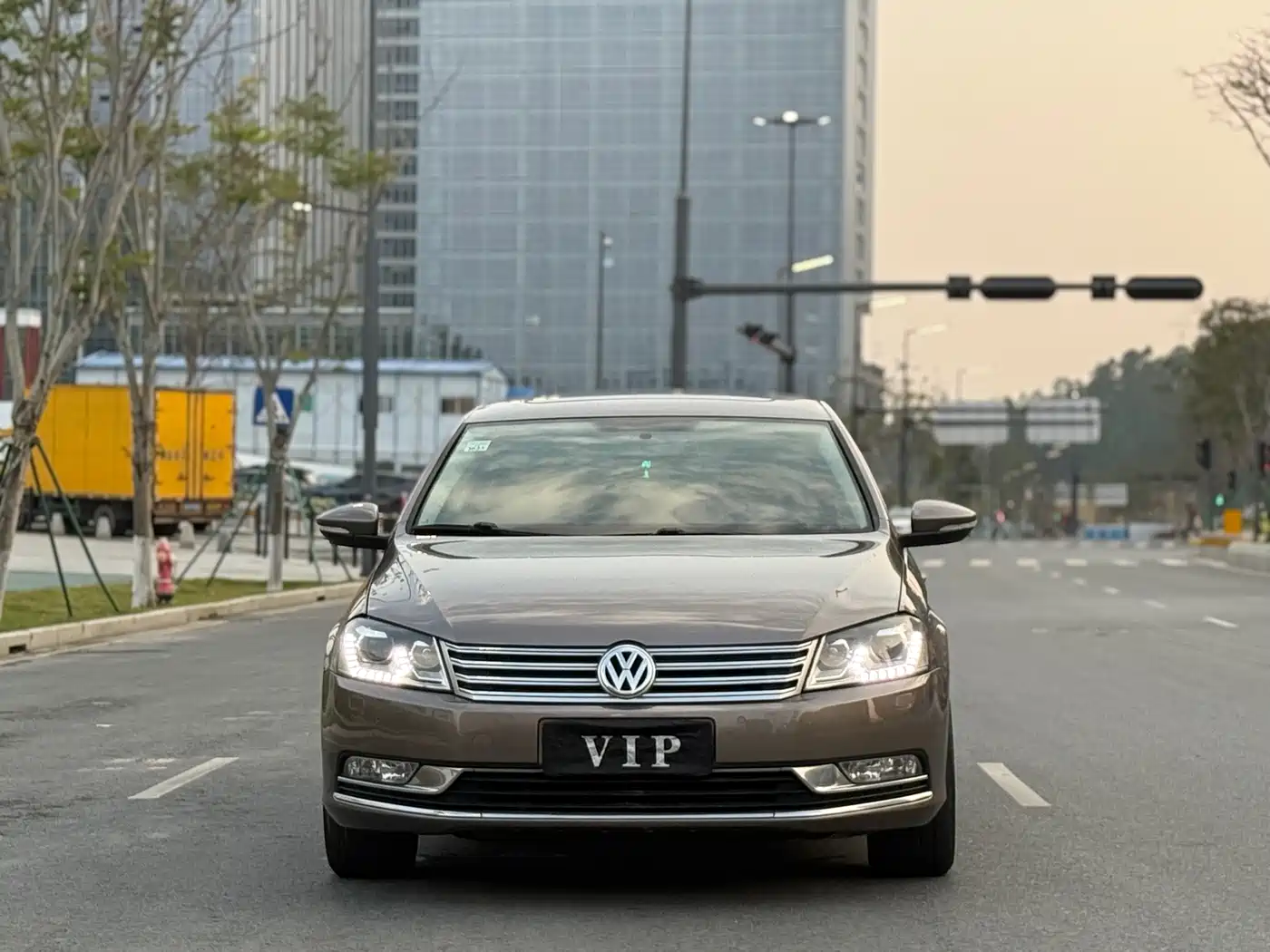 Volkswagen Magotan 2015 1.8TSI Luxury фото 2