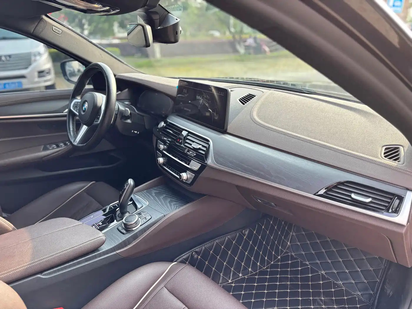 BMW 5 Series 2022 530Li Executive M Sport Package фото 20