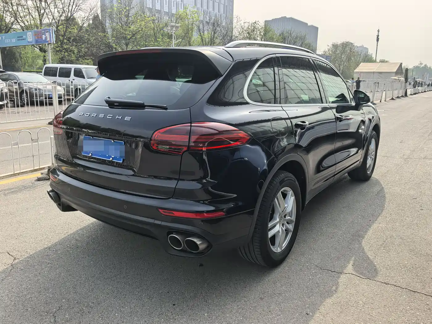 Porsche Cayenne New Energy 2016 Cayenne S E-Hybrid 3.0T фото 10