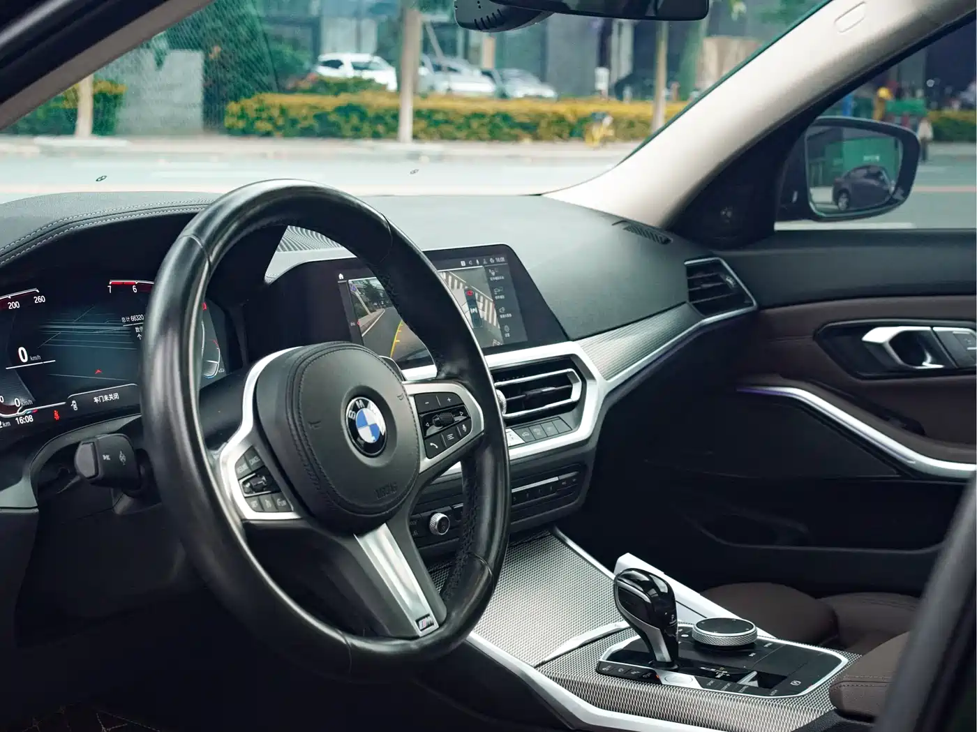 BMW 3 Series 2020 325Li M Sport Black Night Package фото 10