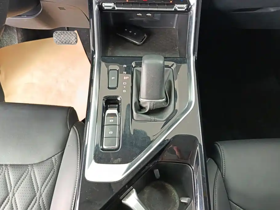 Wuling Motors Wuling Xingchen 2023 2022 2.0L DHT Electric Speed Edition