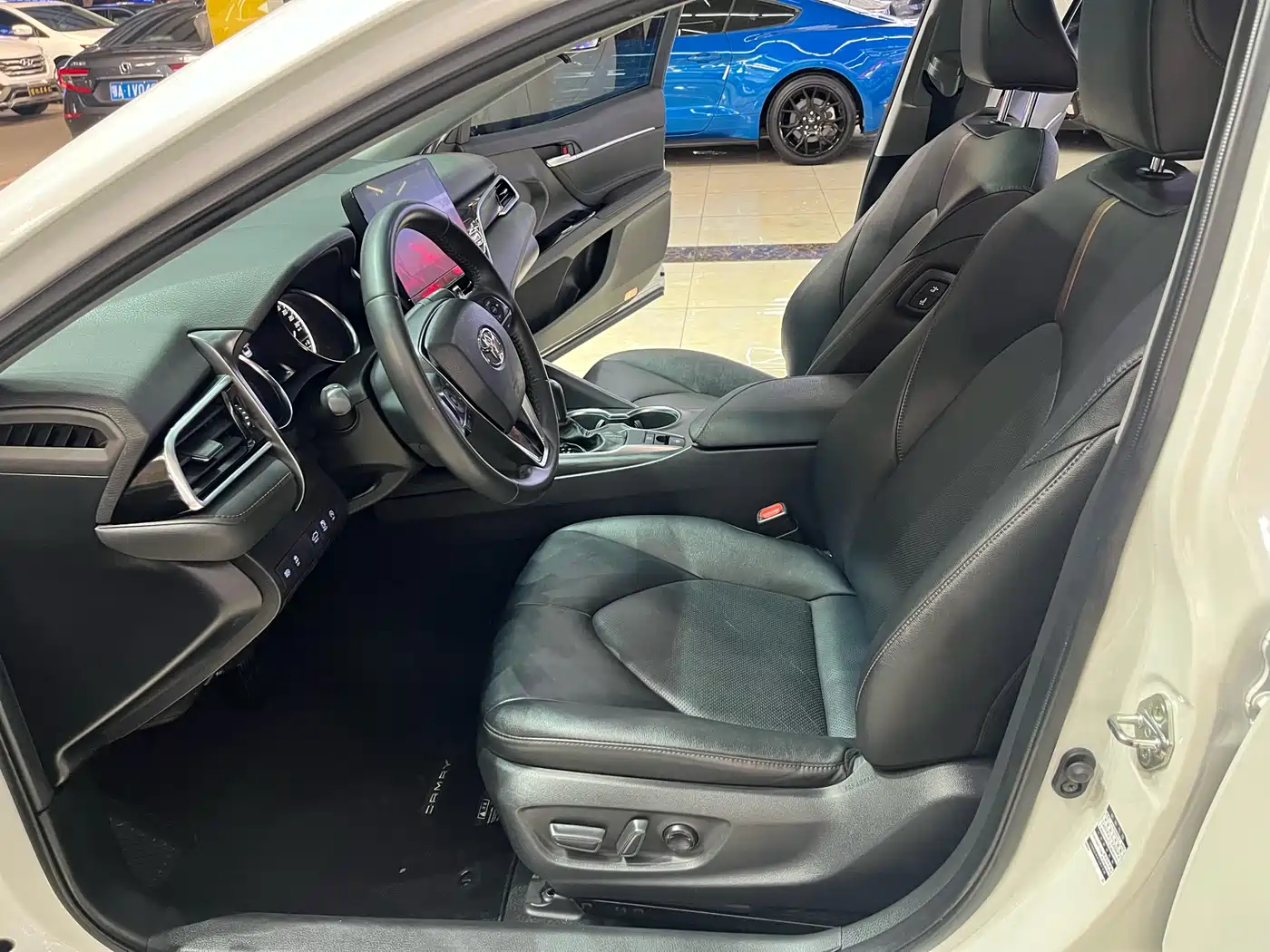 Toyota Camry 2021 2.0G Luxury Edition фото 7