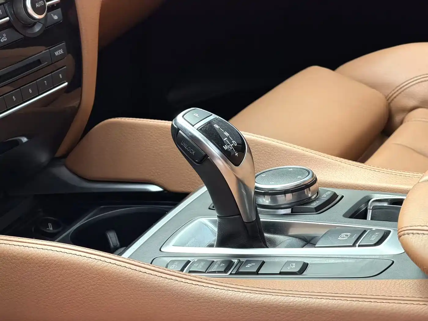 BMW X6 2015 xDrive35i Leading Type фото 10