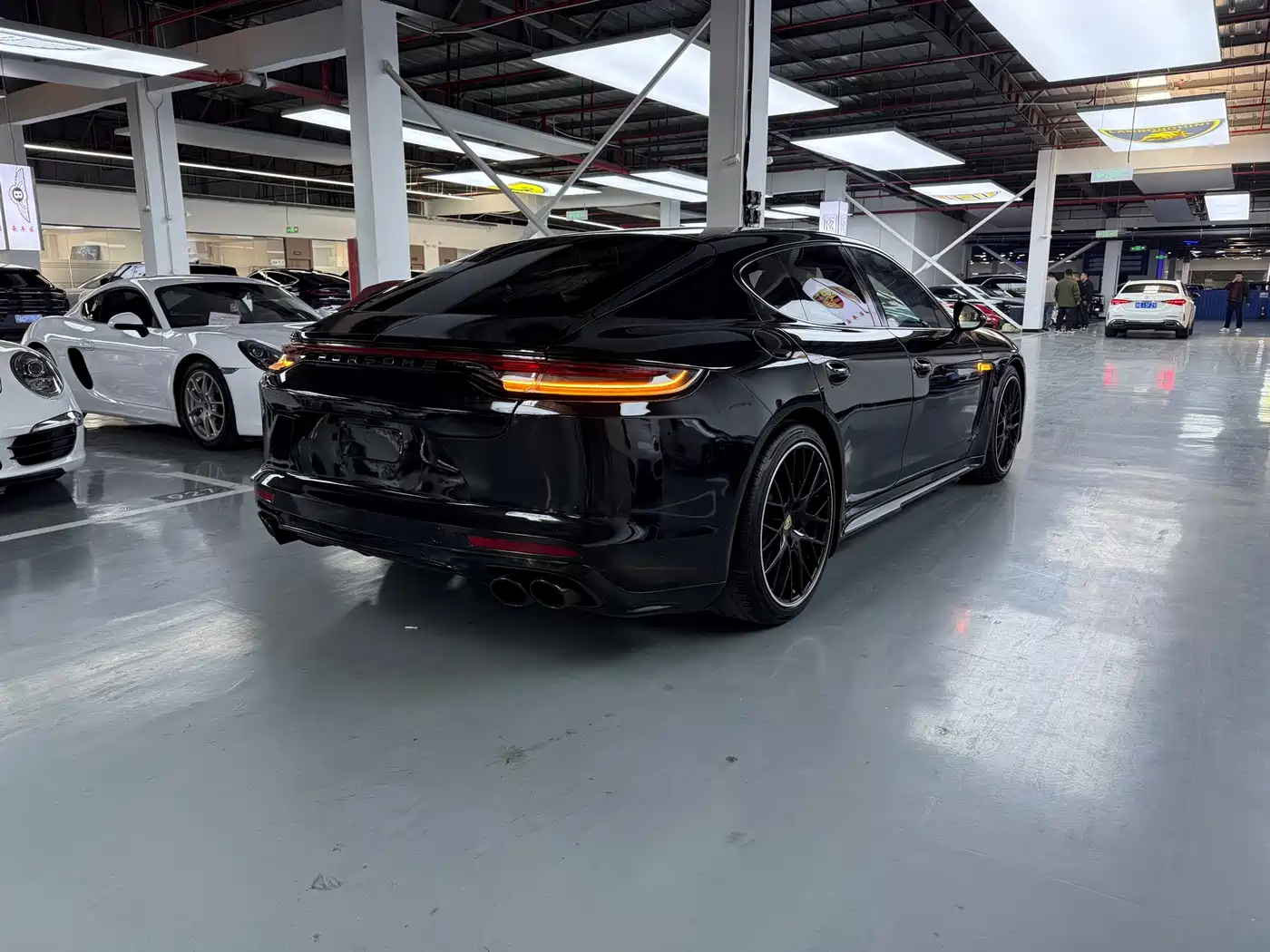 Porsche Panamera 2014 Panamera 3.0T фото 25