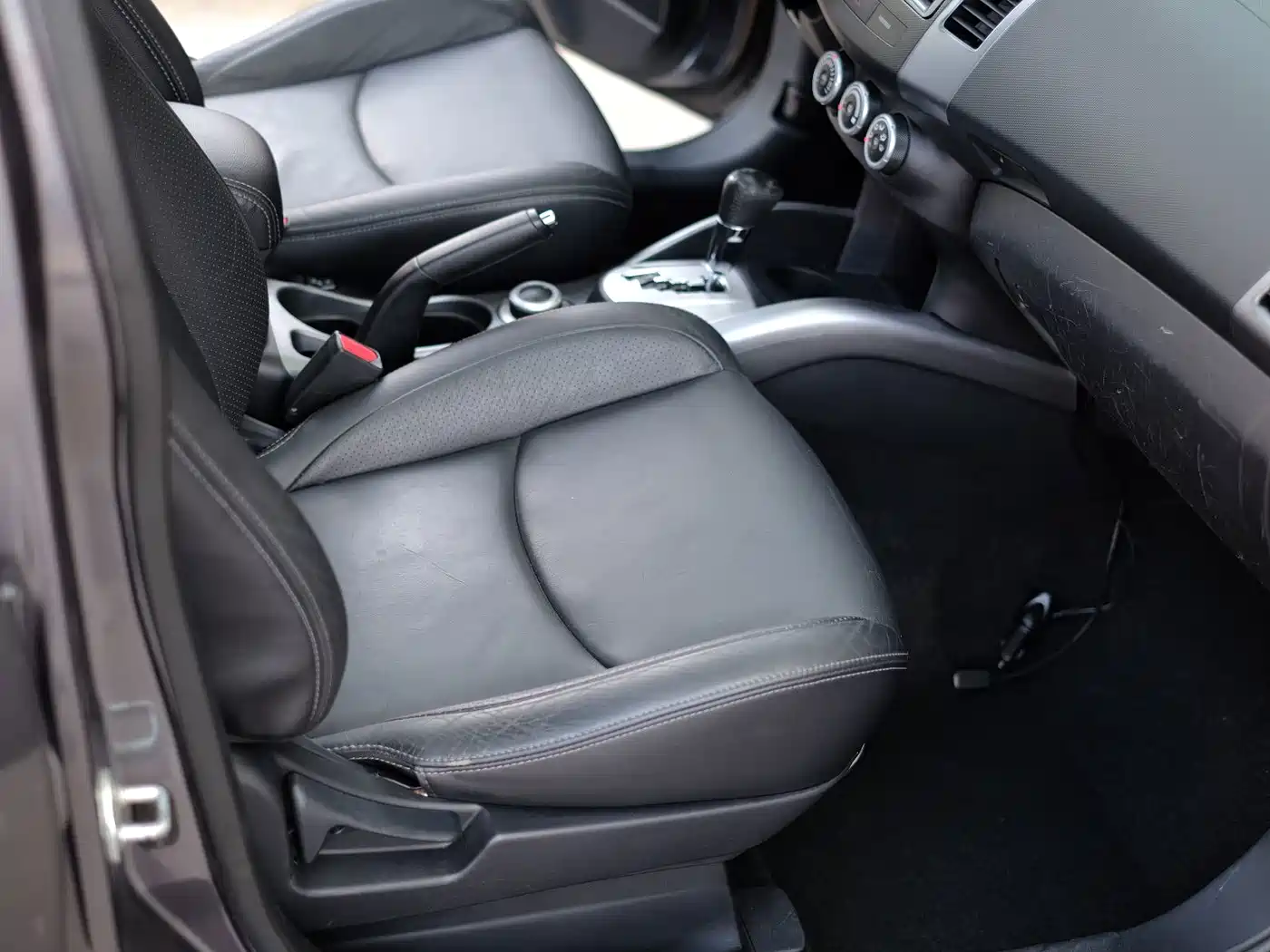 Mitsubishi Outlander (Import) 2009 2009 3.0 Luxury