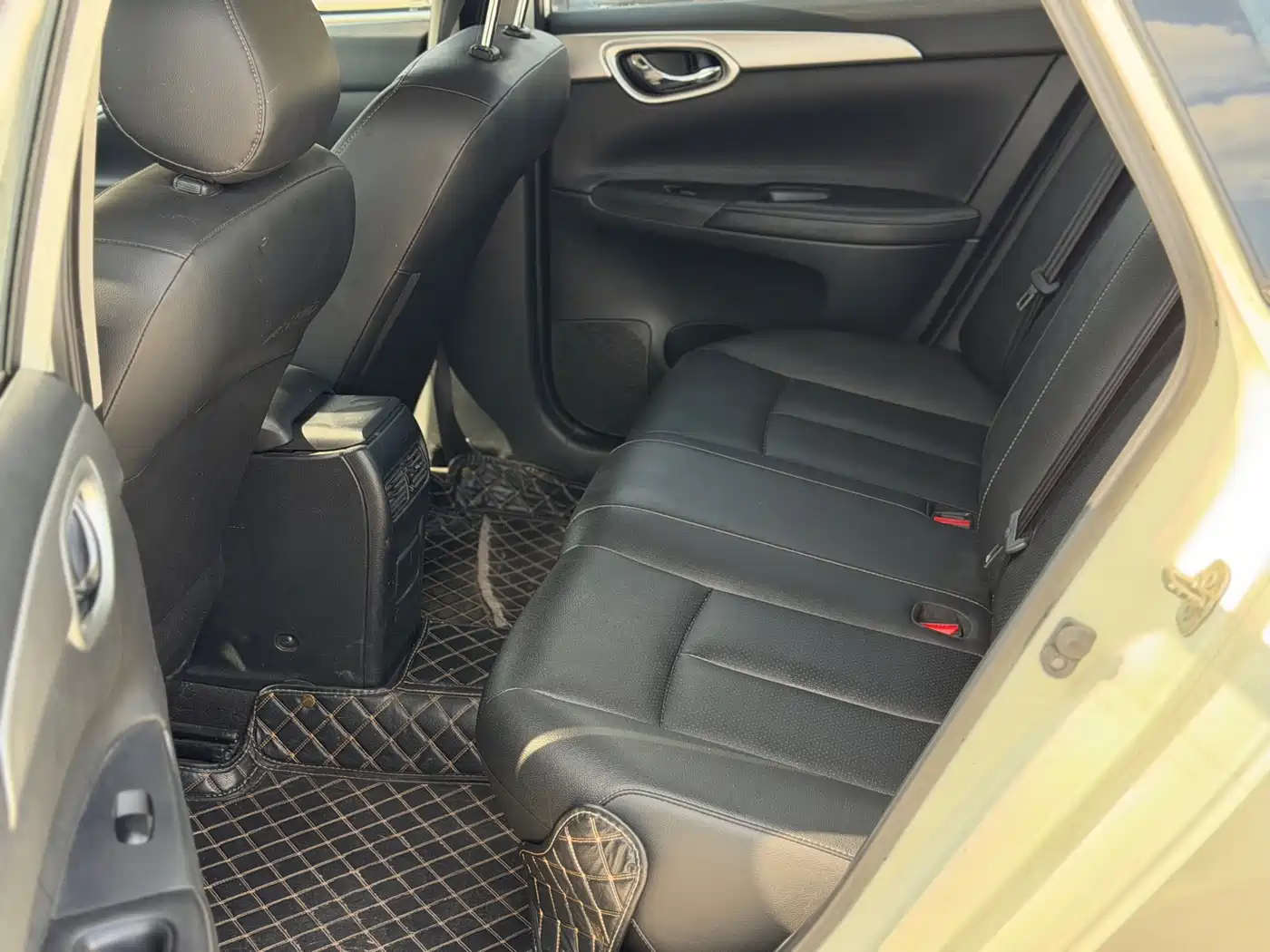 Фото 6 - Nissan Sylphy