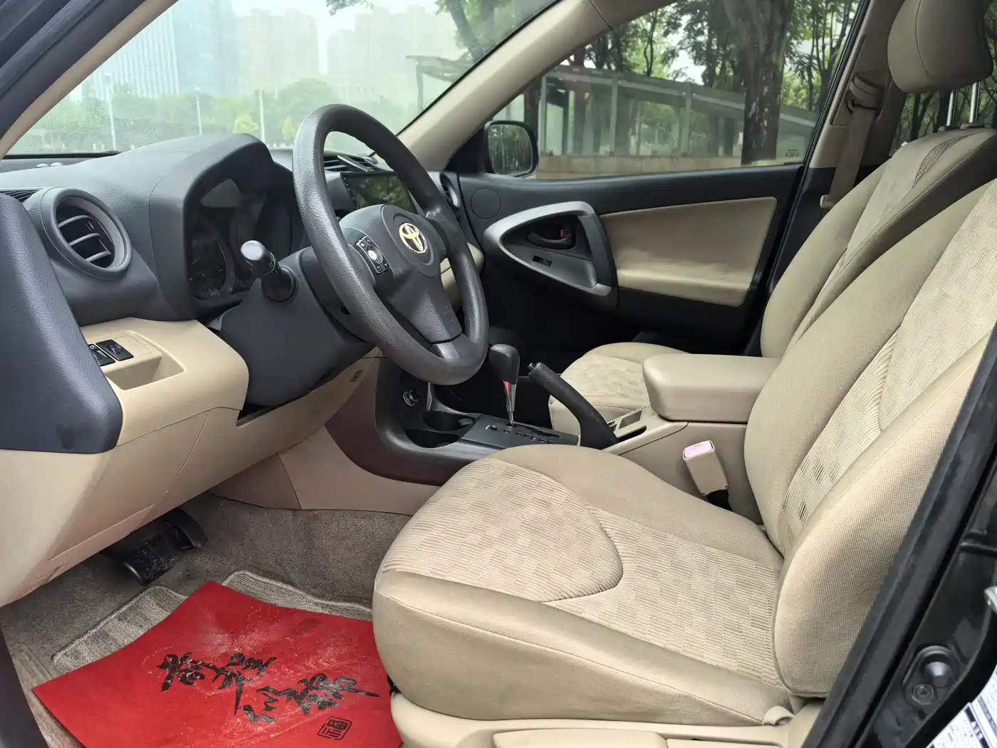 Toyota RAV4 Rongfang 2012 Styling Edition 2.0L Automatic 4WD фото 5