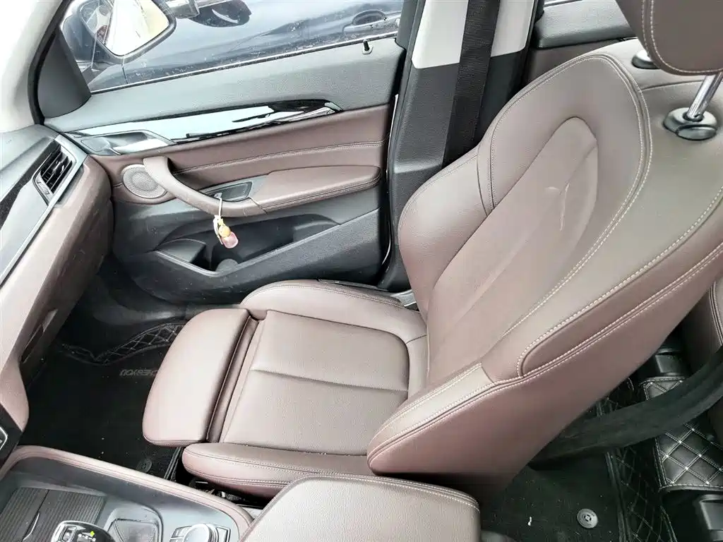 BMW X1 2021 sDrive20Li Fashion фото 11
