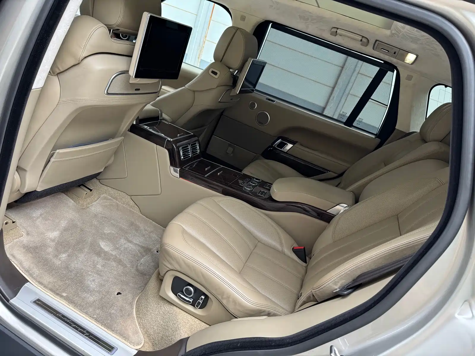 Фото 9 - Land Rover Range Rover