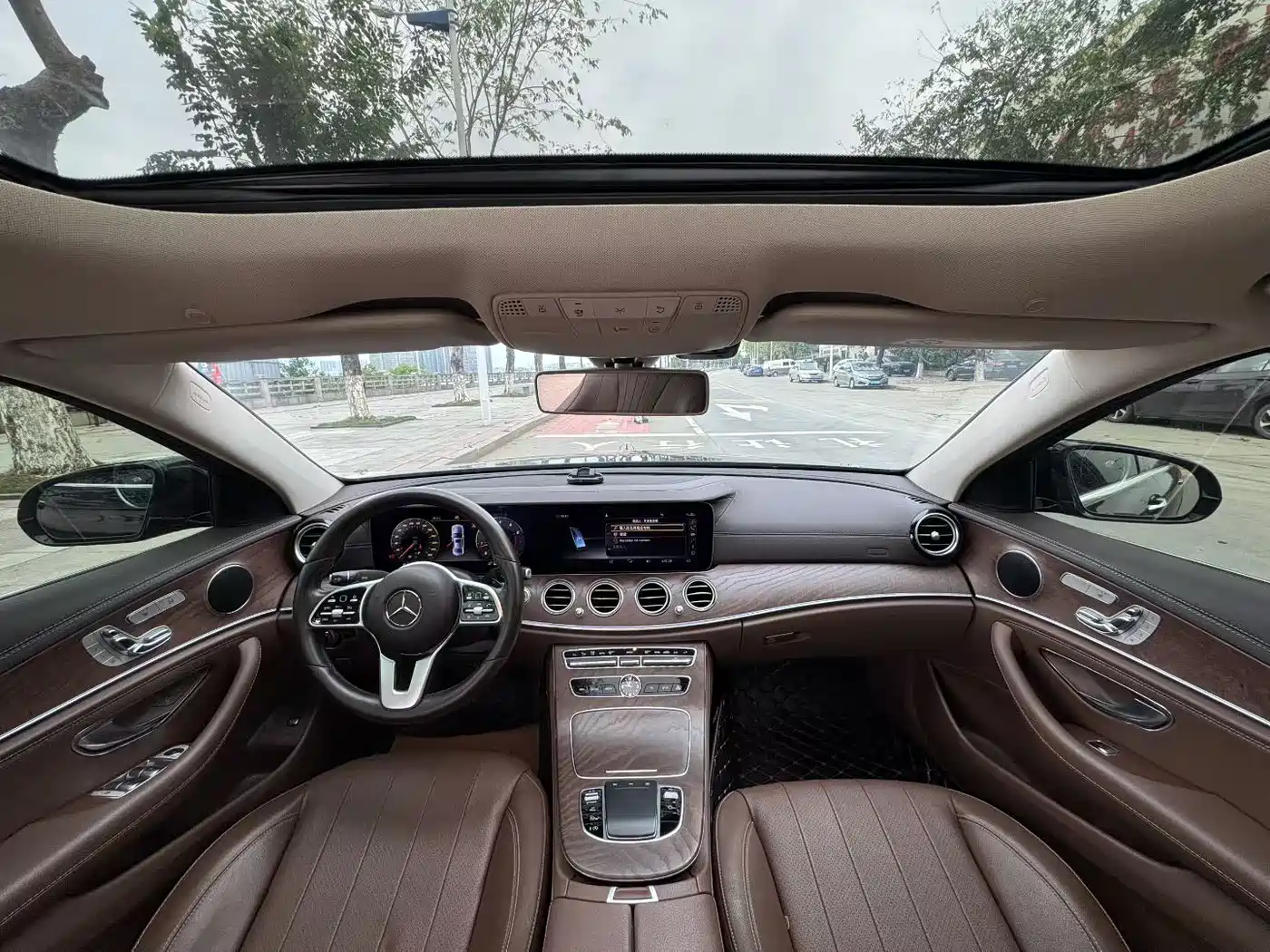 Mercedes-Benz E-Class 2019 E 300 L Fashion фото 5