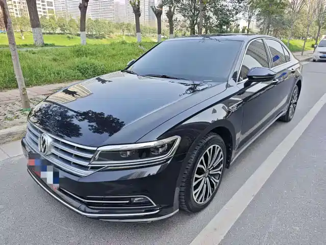 VOLKSWAGEN HUIANG