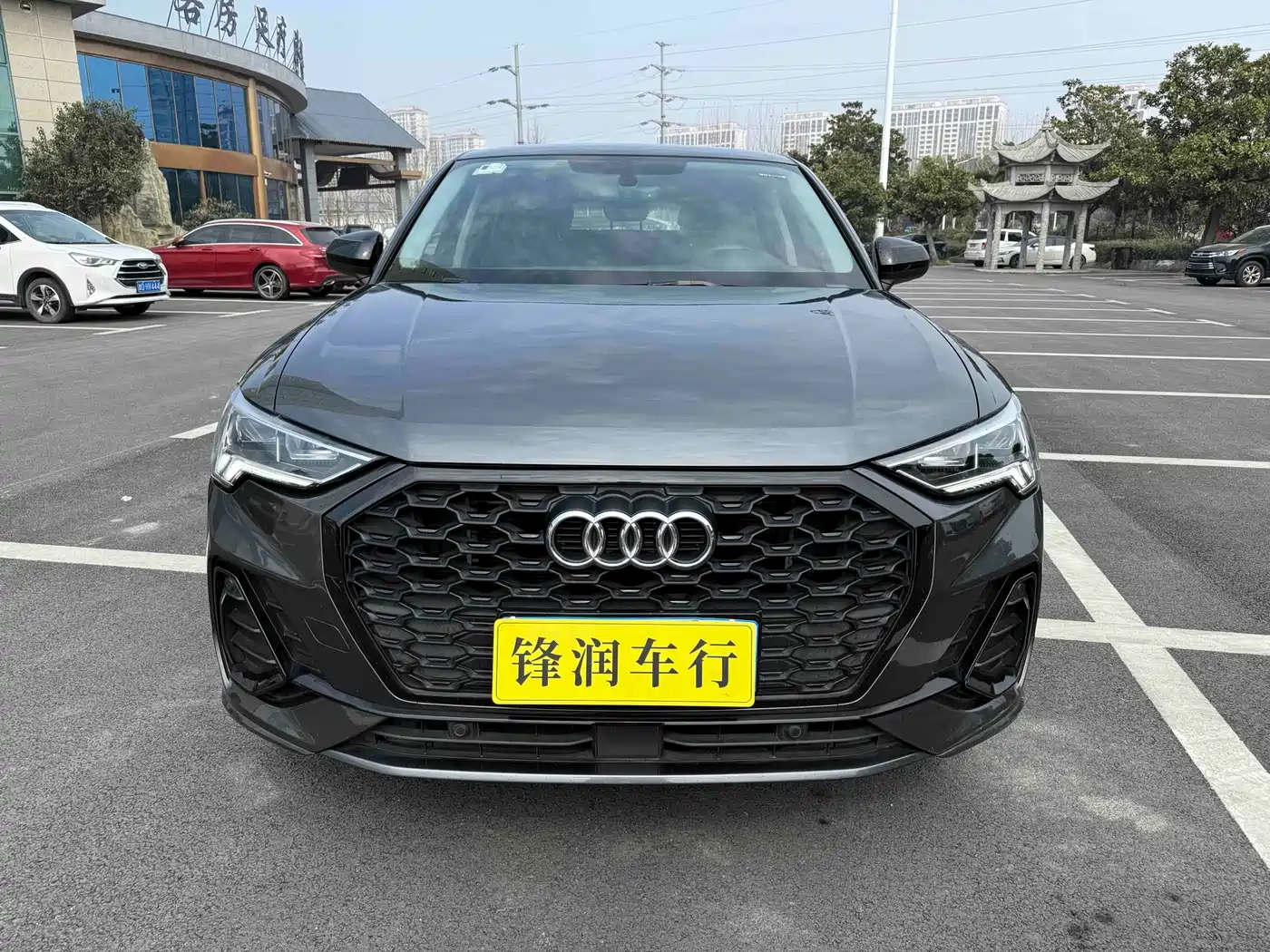 Audi Q3 Sportback 2022 40 TFSI Fashion фото 2
