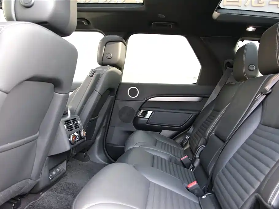 Land Rover Discovery 2025 2025 360PS Dynamic SE