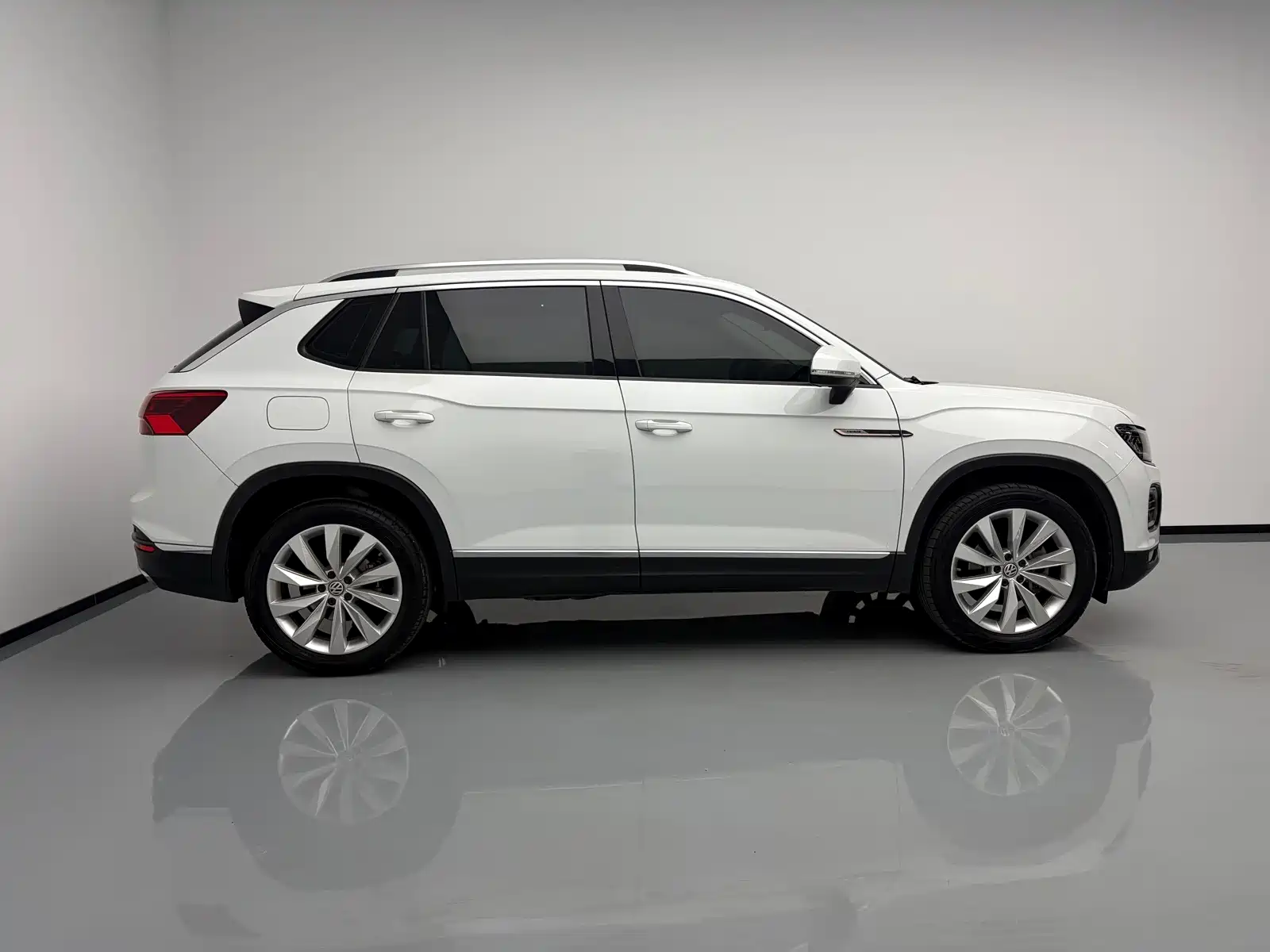 Фото 9 - Volkswagen Tayron