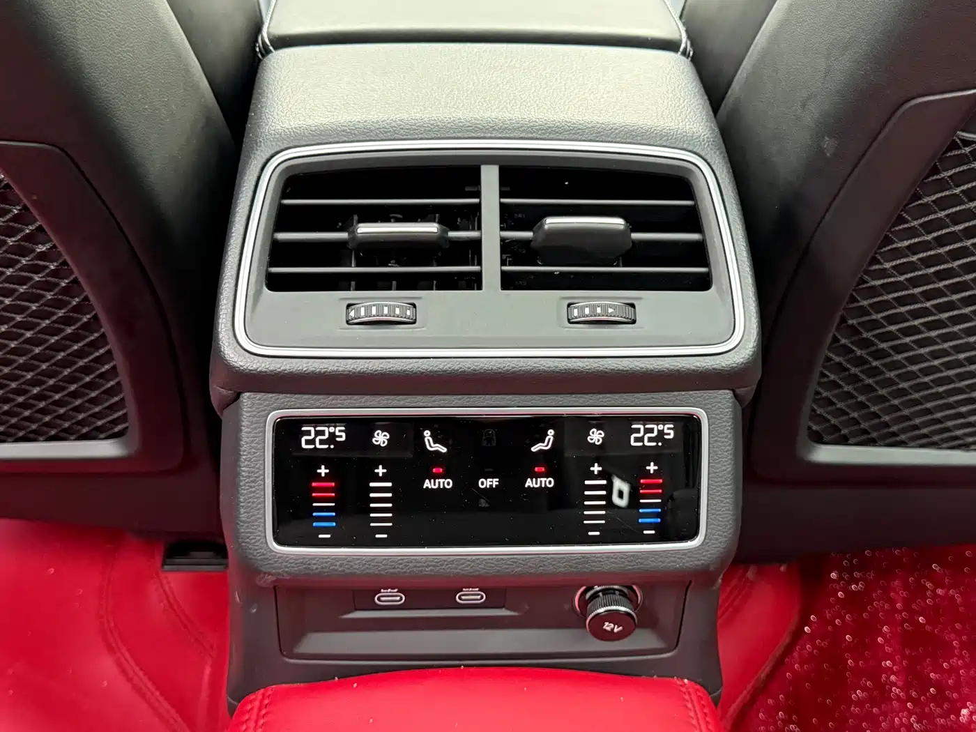Audi A6L 2023 Facelift 45 TFSI Premium Dynamic фото 17