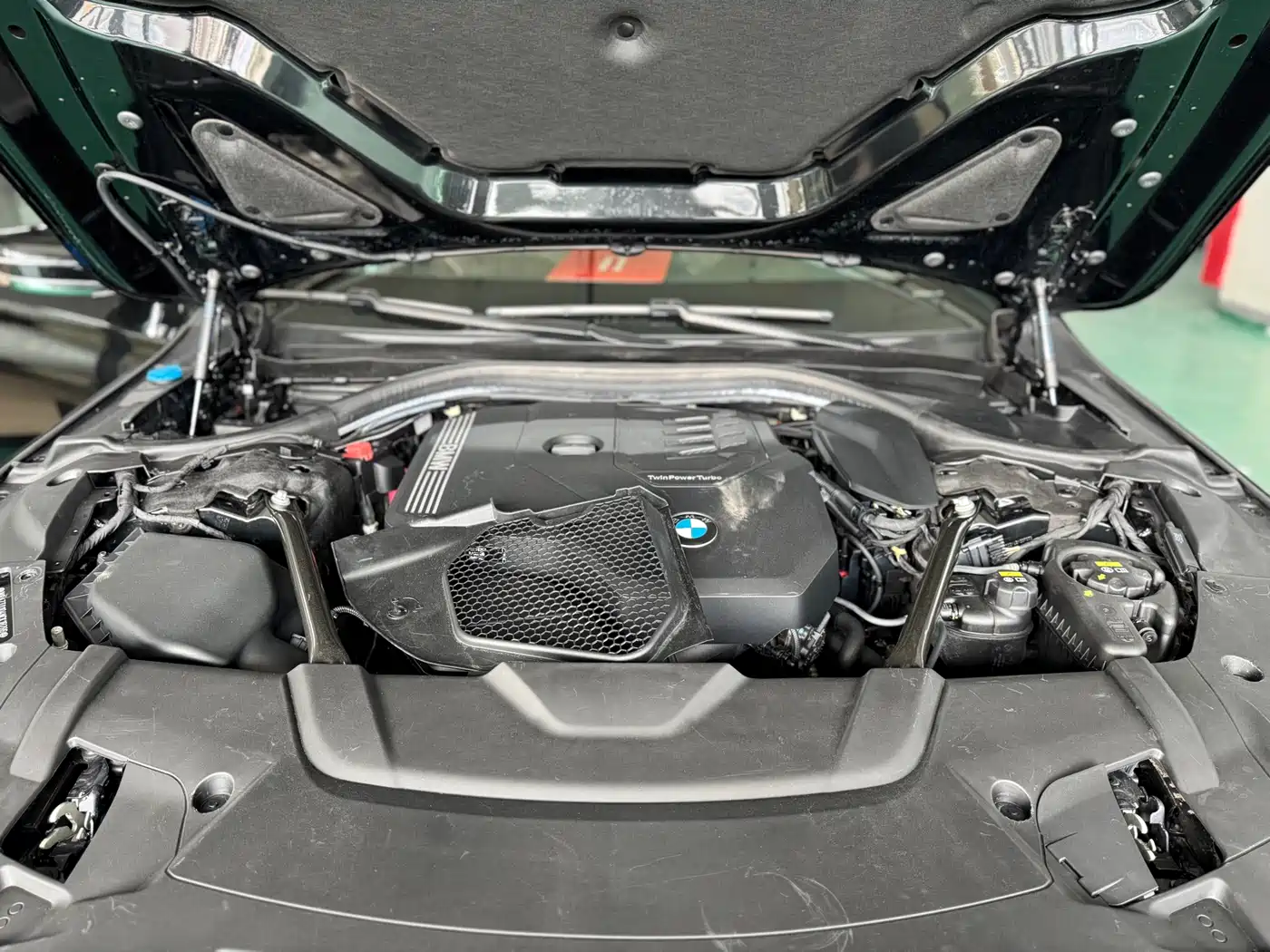 BMW 7 Series 2021 Model 730Li M Sport Package фото 15