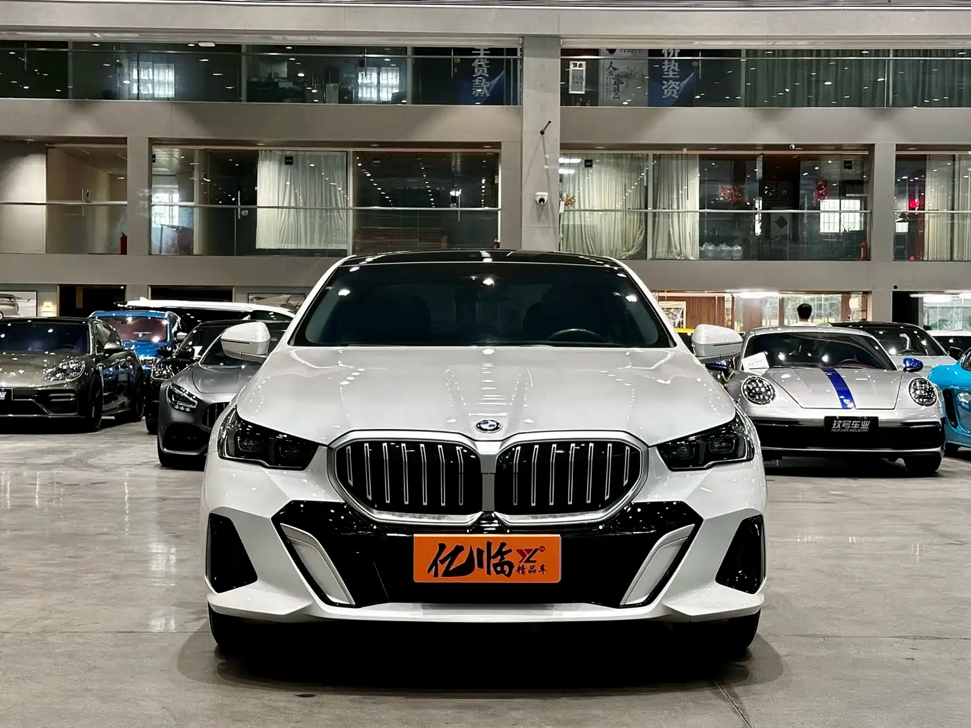 BMW 5 Series 2024 530Li Premium M Sport Package фото 2