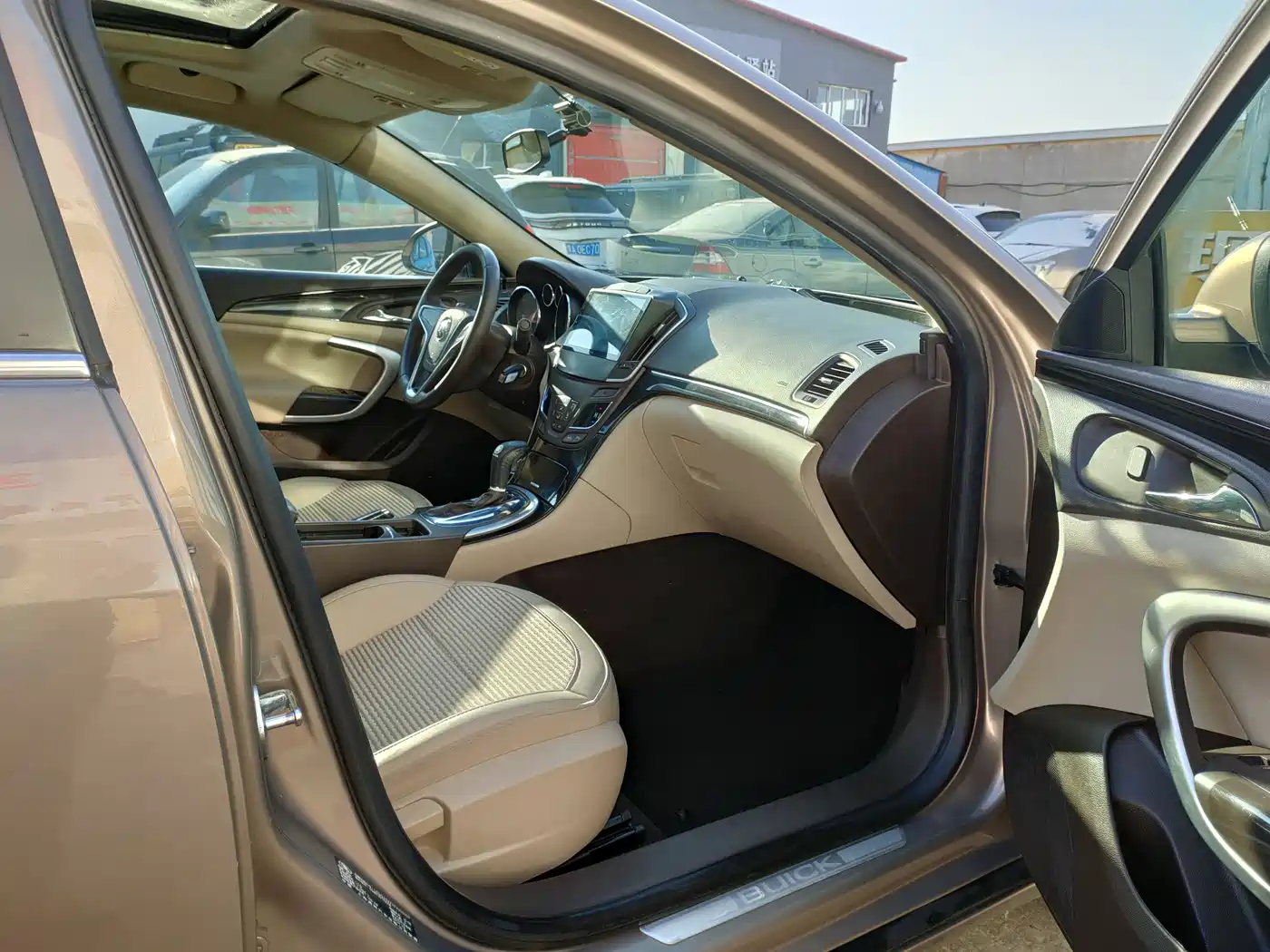 Buick Regal 2015 2.0L Leading Fashion Model фото 19
