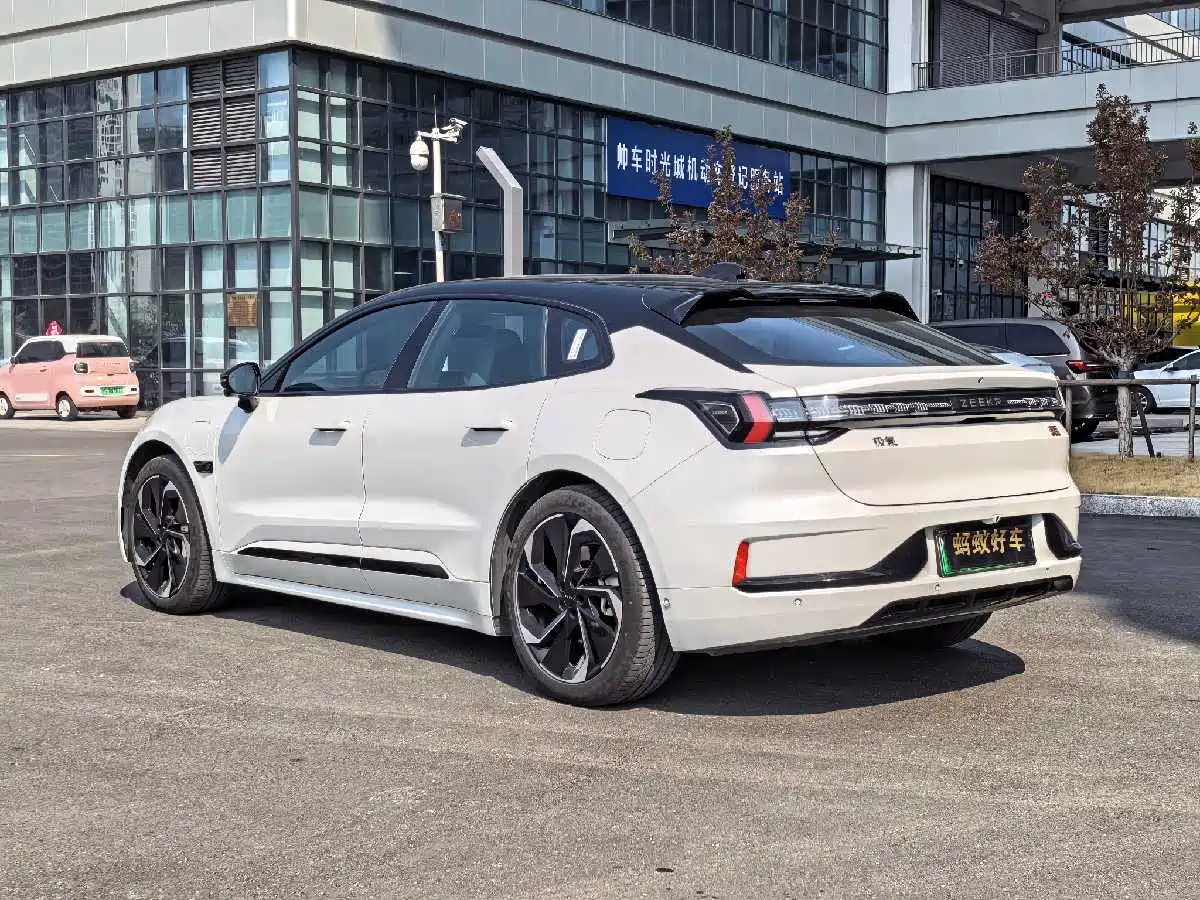 ZEEKR EXTREME KRYPTON 001