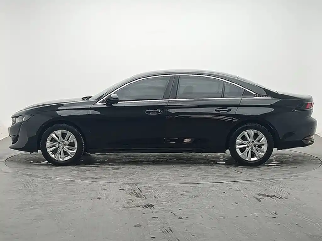 Фото 2 - Peugeot 508