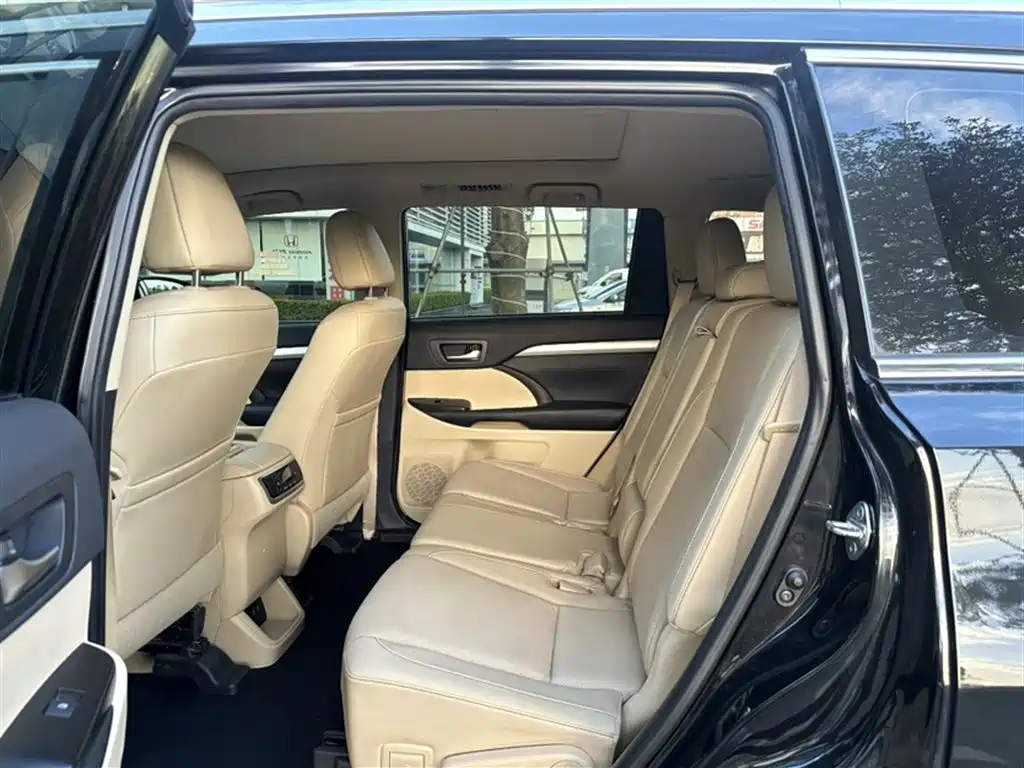 Toyota Highlander 2018 2.0T 4WD Luxury 7-seater China VI фото 10