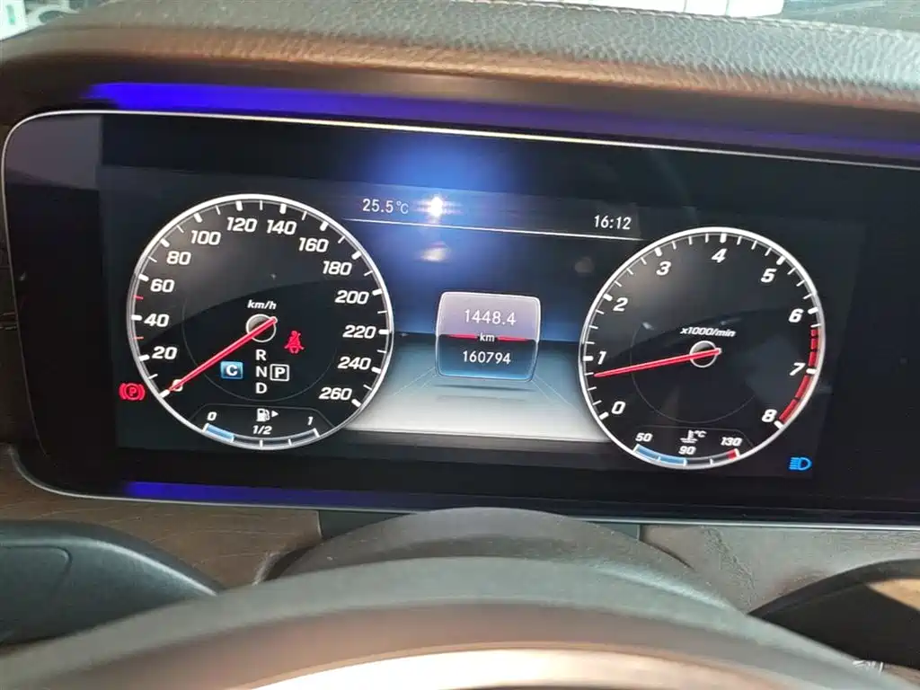 Mercedes-Benz E-Class 2018 Facelift E 200 L фото 12