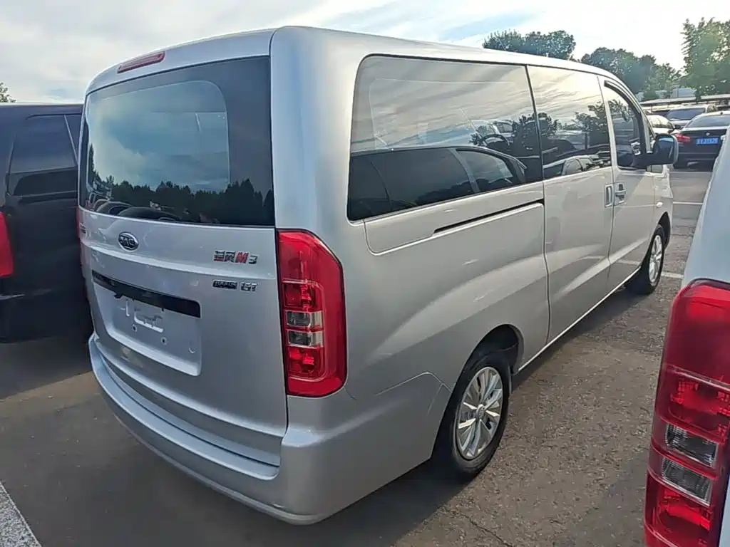 JAC Refine M3 2023 2023 PLUS 1.5T Classic 5/7-seater
