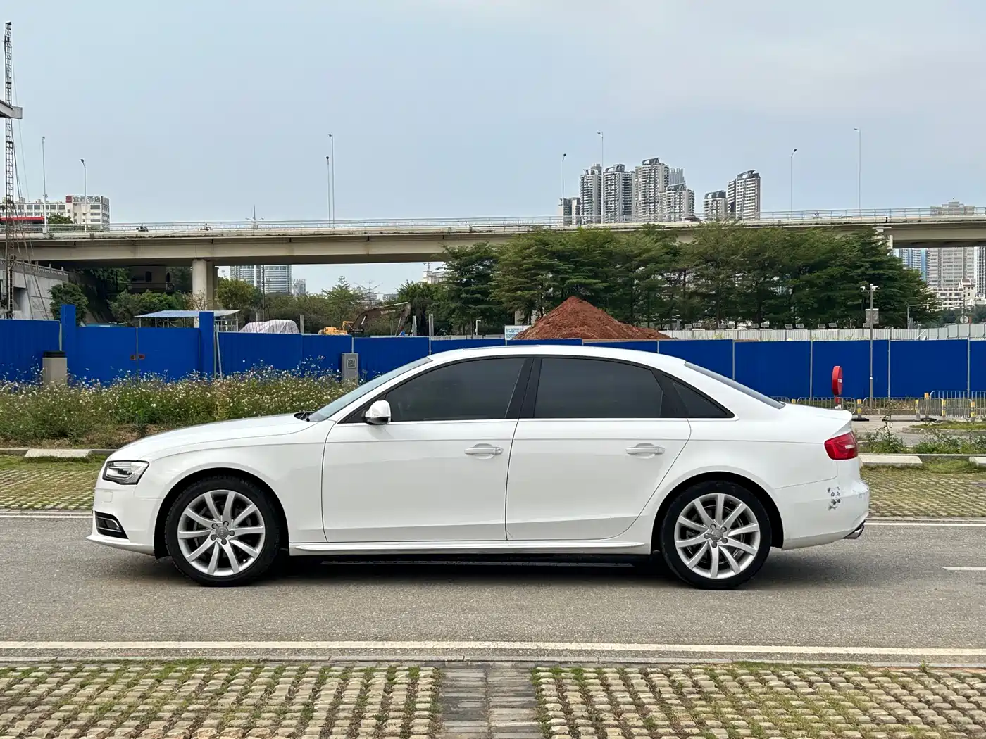 Audi A4L 2016 35 TFSI Automatic Standard фото 6