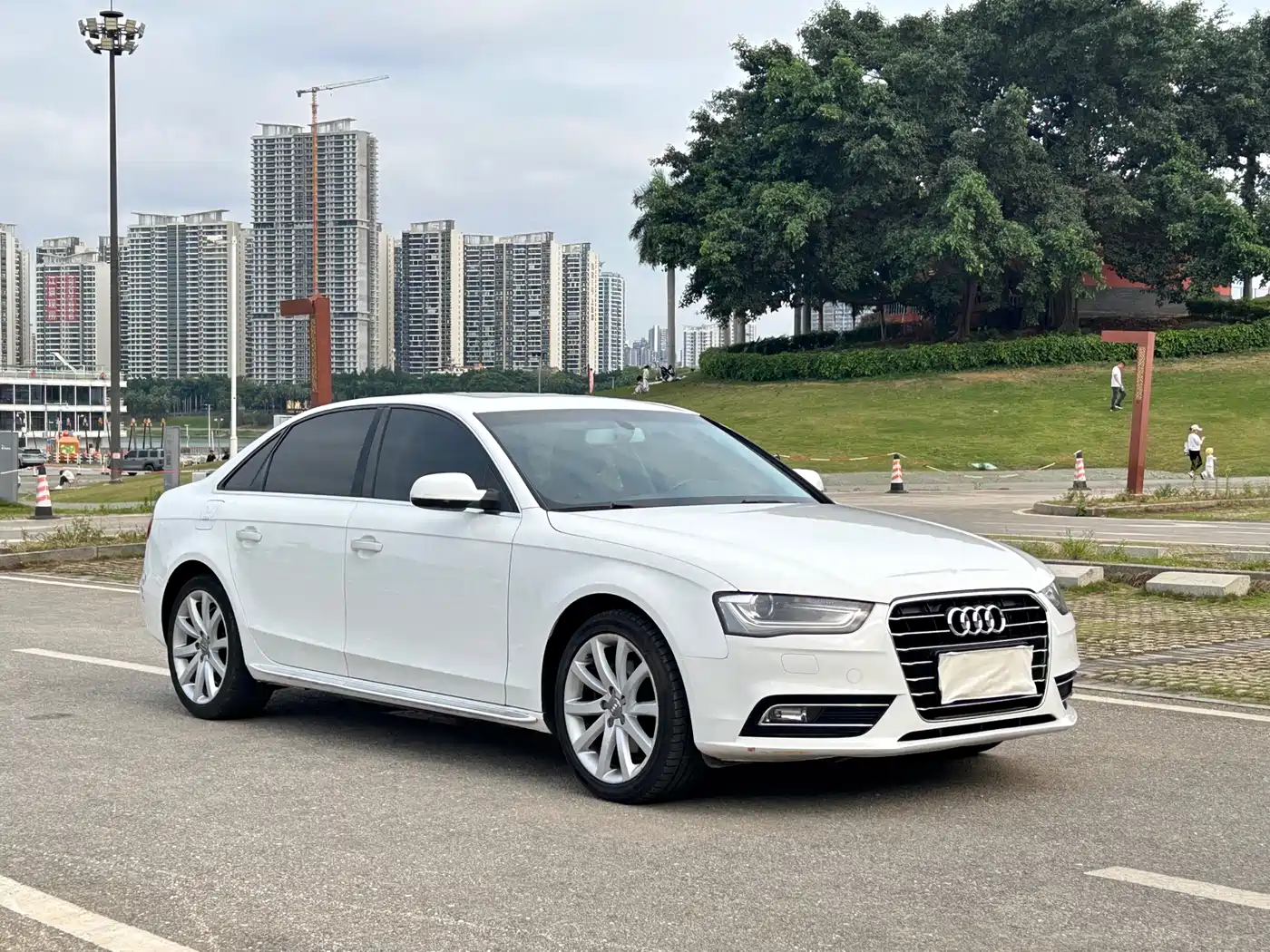 Audi A4L 2016 35 TFSI Automatic Standard