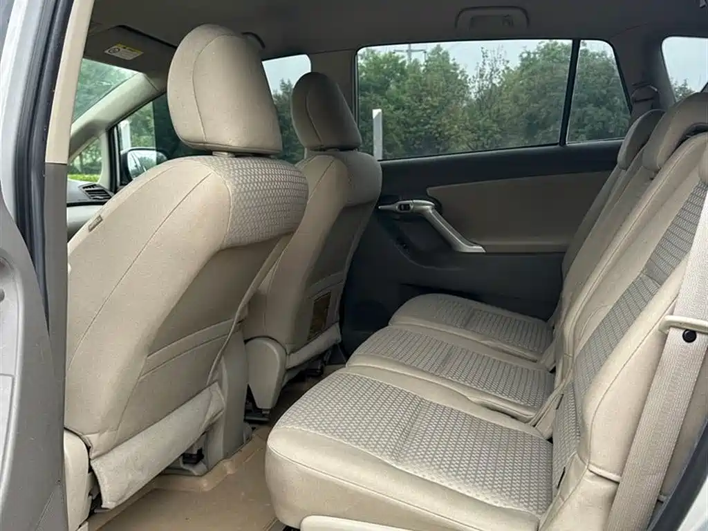 Toyota E'Z 2011 180E CVT Elite Edition фото 7
