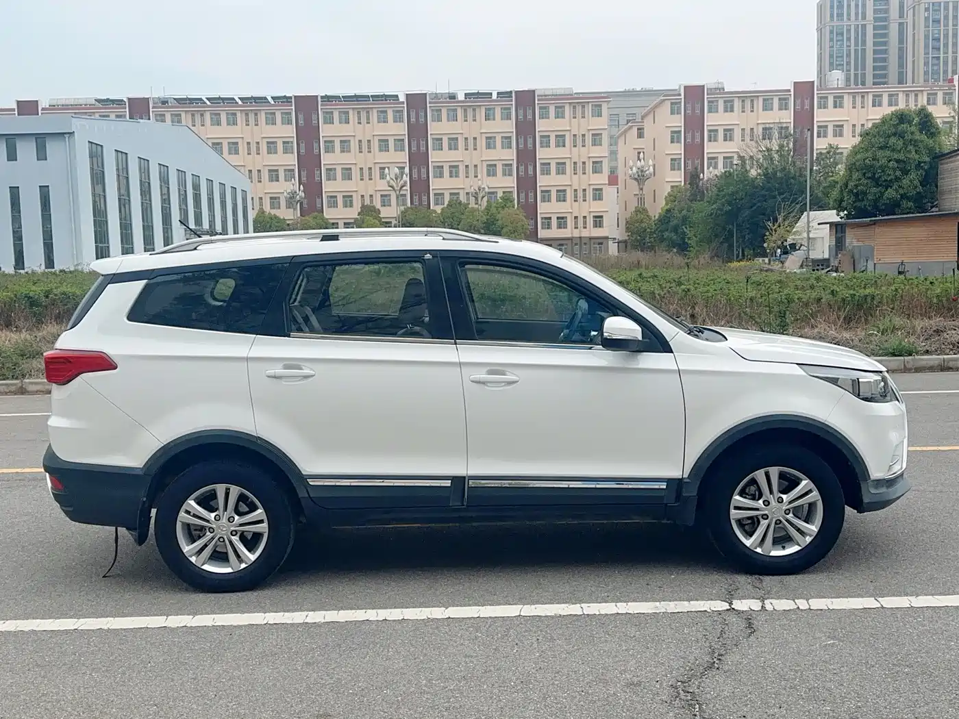 BAIC Huansu S3 2018 2016 S3L 1.5L Manual Premium