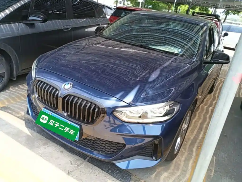 BMW 1-SERIES